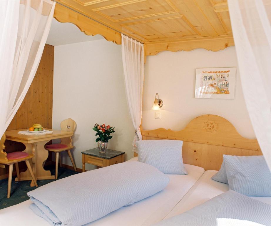 Hotel Alpsu Disentis Rum bild